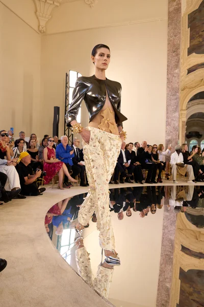 Look 20